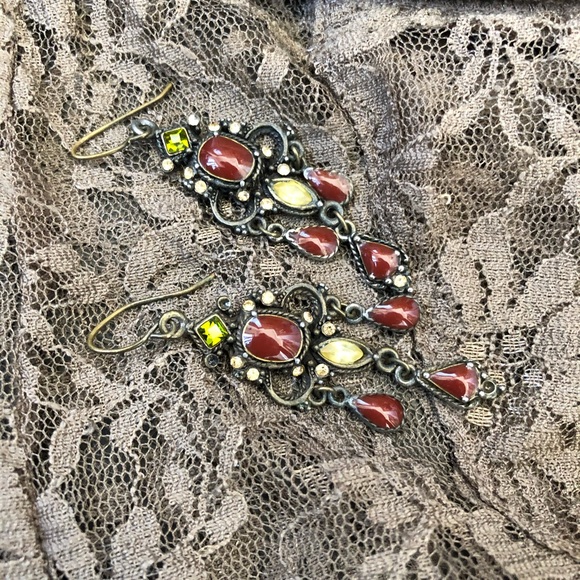 ✨3/$30 Antique style earrings - Picture 5 of 5